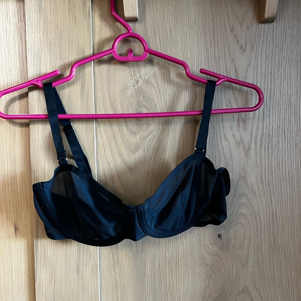Cuup mesh demi bra 32C